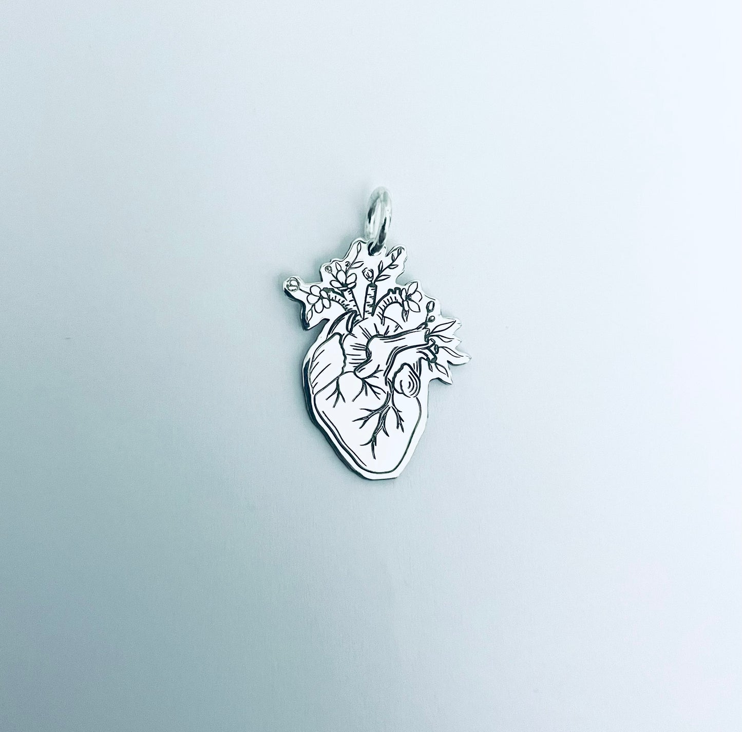 Ciondolo Cuore Anatomico Fiorito