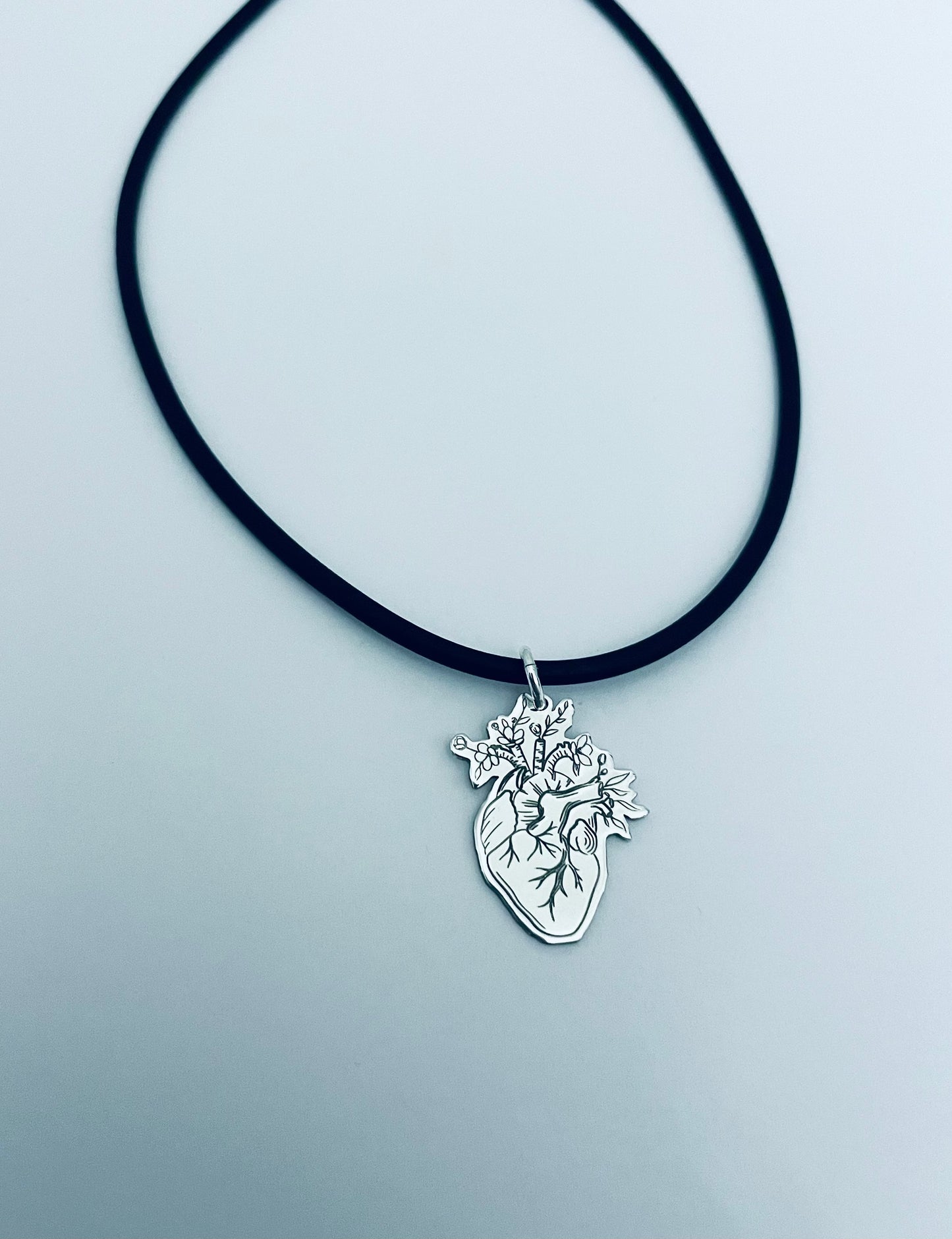 Ciondolo Cuore Anatomico Fiorito