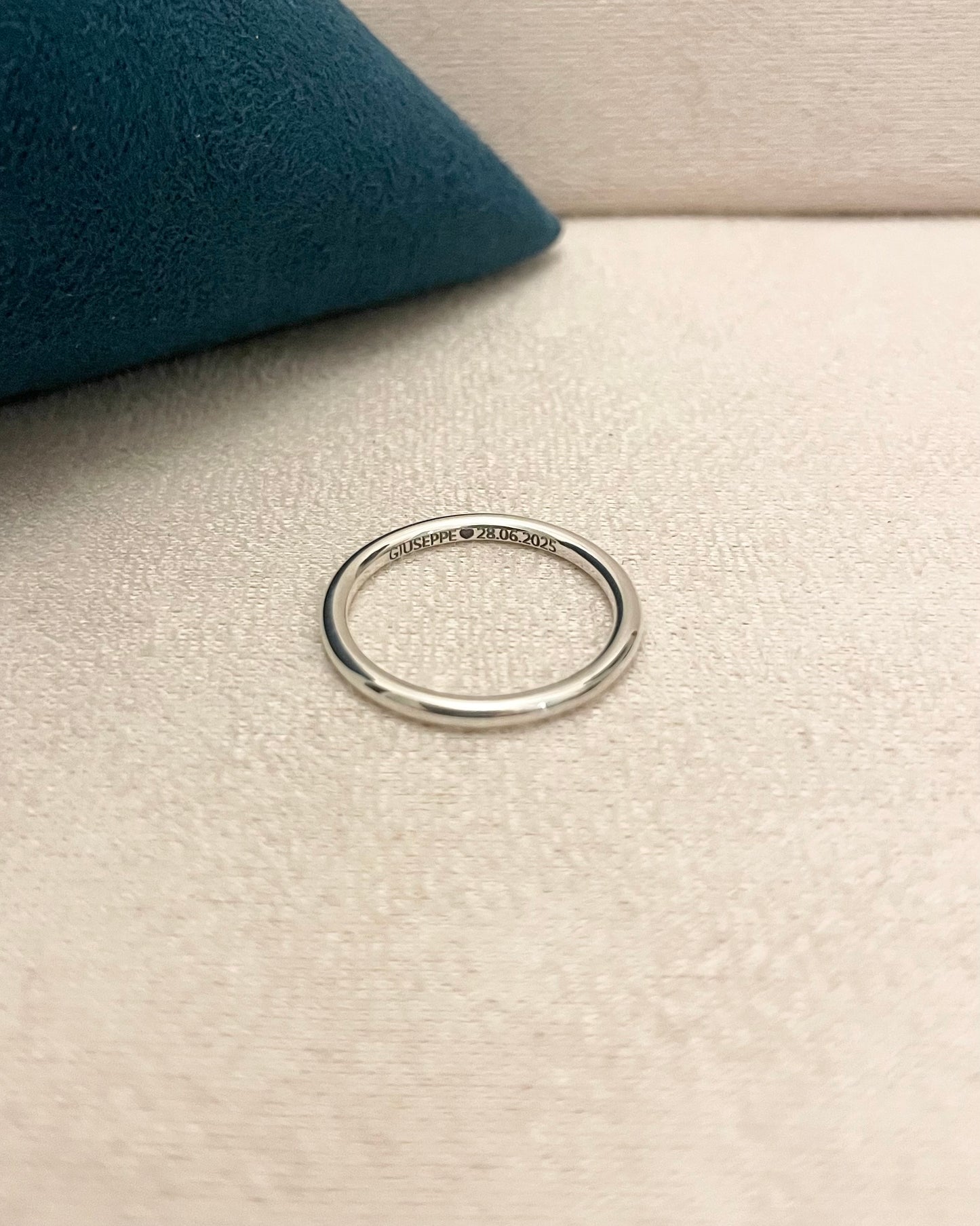 Anello Circle