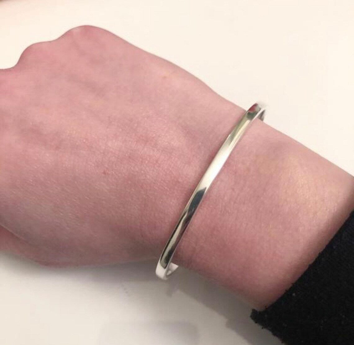 Bracciale Rigido a Fascia